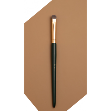 Плоская кисть с коротким ворсом Tenze Small Eyeshadow brush АП00111 фото