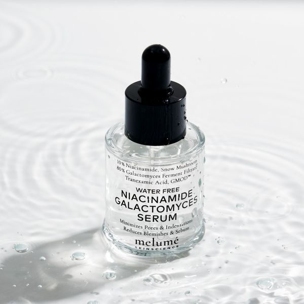 Сыворотка с галактомицетами и ниацинамидом на безводной основе Melume Water-free Galactomyces Niacinamide Serum 1029813-00 фото