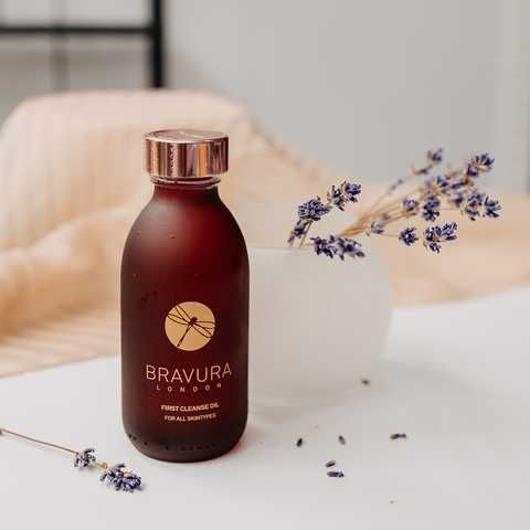 Глибоко очищувальна олія для обличчя Bravura London First Cleanse Oil   .000008 фото