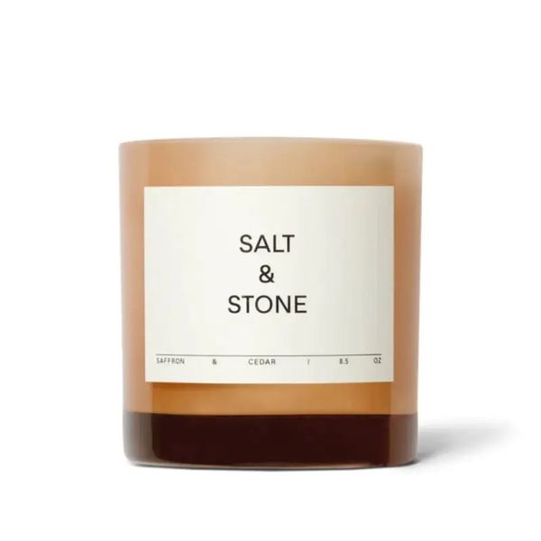 Соевая свеча с ароматом шафрана и кедра SALT&STONE Candle Saffron & Cedar 4115 фото